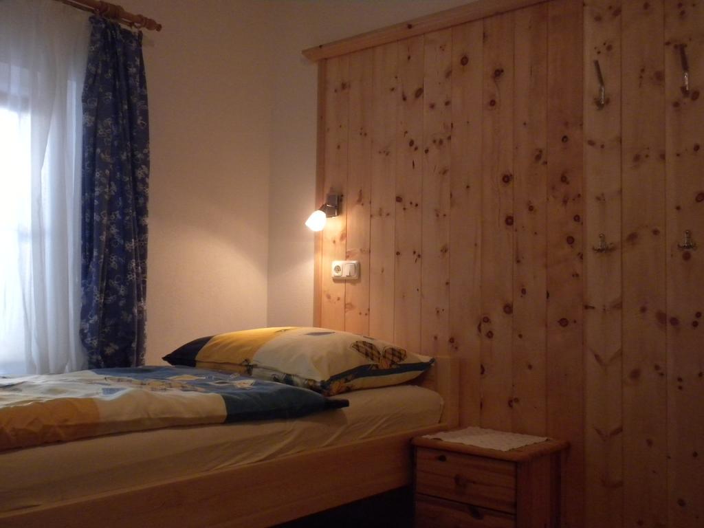 Bio-Urlaubshof Dansbach Villa Spital Am Pyhrn Kamer foto
